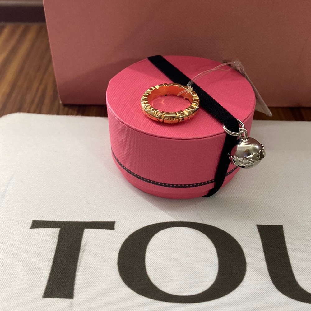 Tous motivos ring